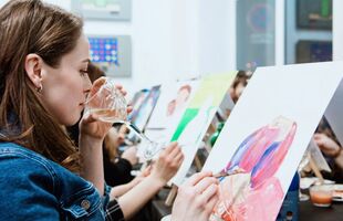 Team Building Drink & Paint à Paris 10ème