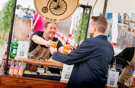 De Cocktailfiets verzorgt cocktailcatering voor 2.500 gasten bij jubileum KWS Infra - Foto 1