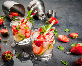 17 Healthy Alcohol-Free Drinks Your Guests Will Enjoy